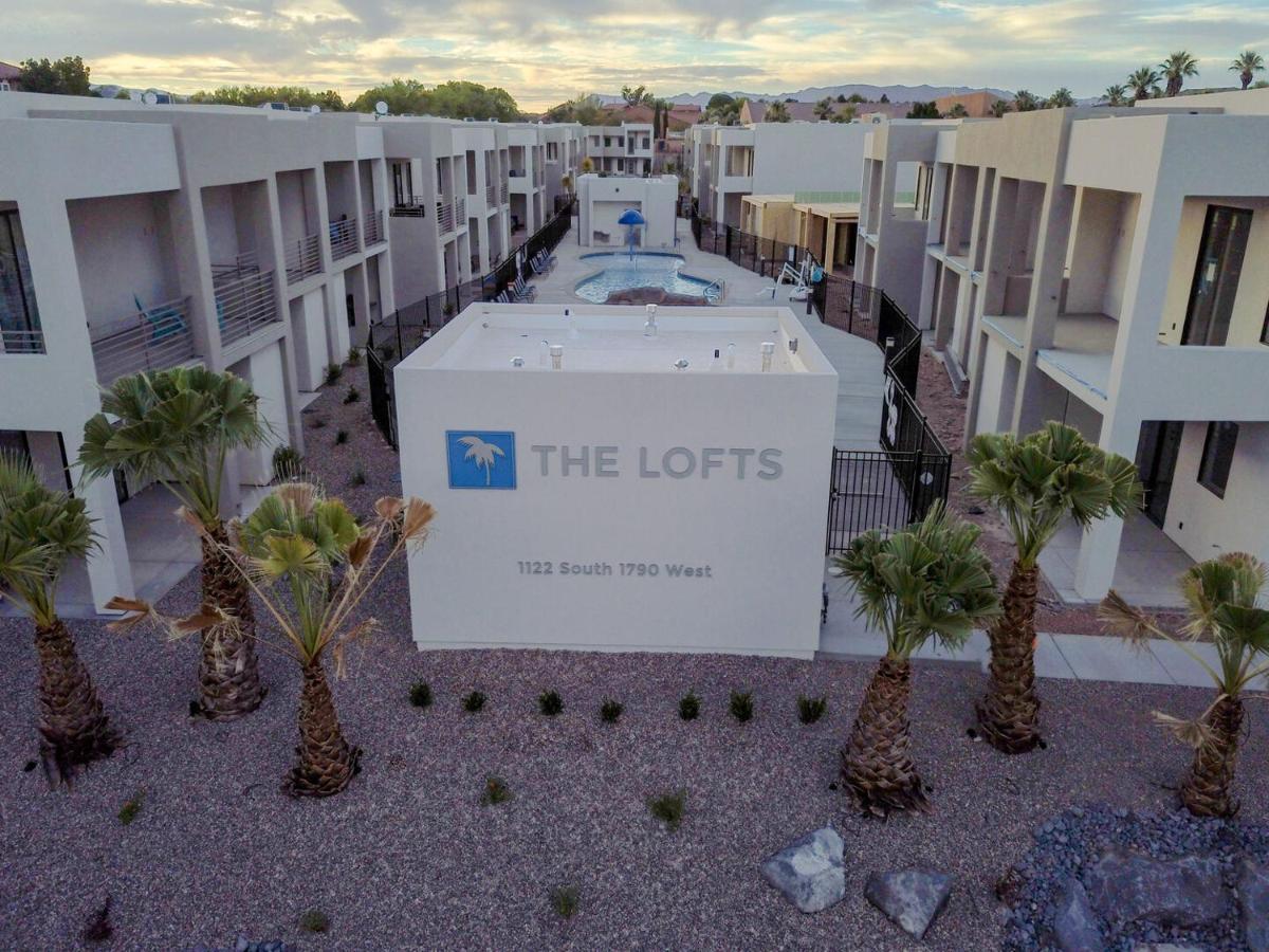 Lofts 13 4-Bedroom Modern Loft Steps From The Pool セントジョージ エクステリア 写真